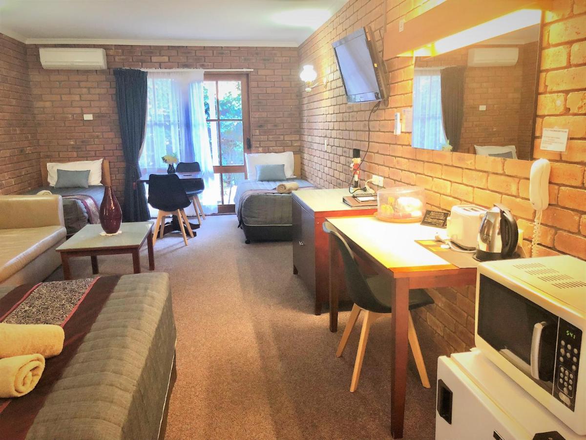 Jolly Swagman Motor Inn Эероа Экстерьер фото