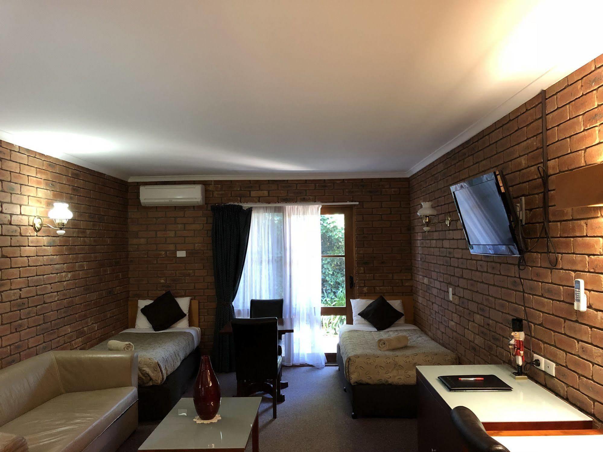 Jolly Swagman Motor Inn Эероа Экстерьер фото