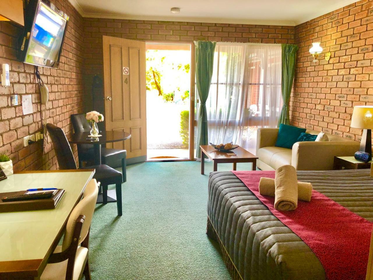 Jolly Swagman Motor Inn Эероа Экстерьер фото